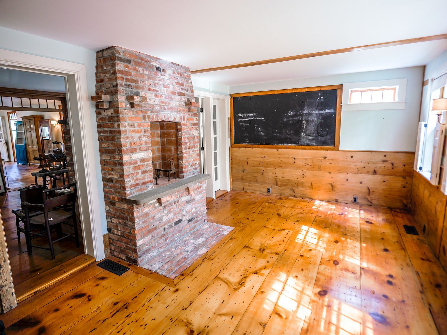 33 Pine St Nantucket, MA 02554 - Thumbnail 3