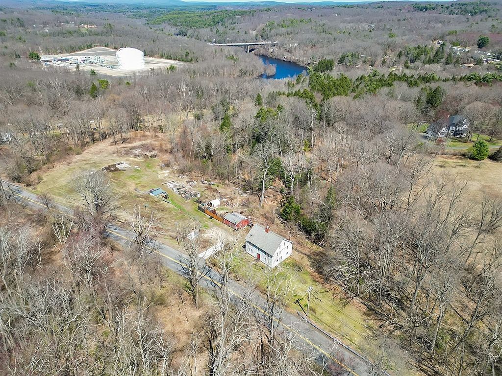 182 Mountain Rd Wilbraham, MA 01095 - Thumbnail 3