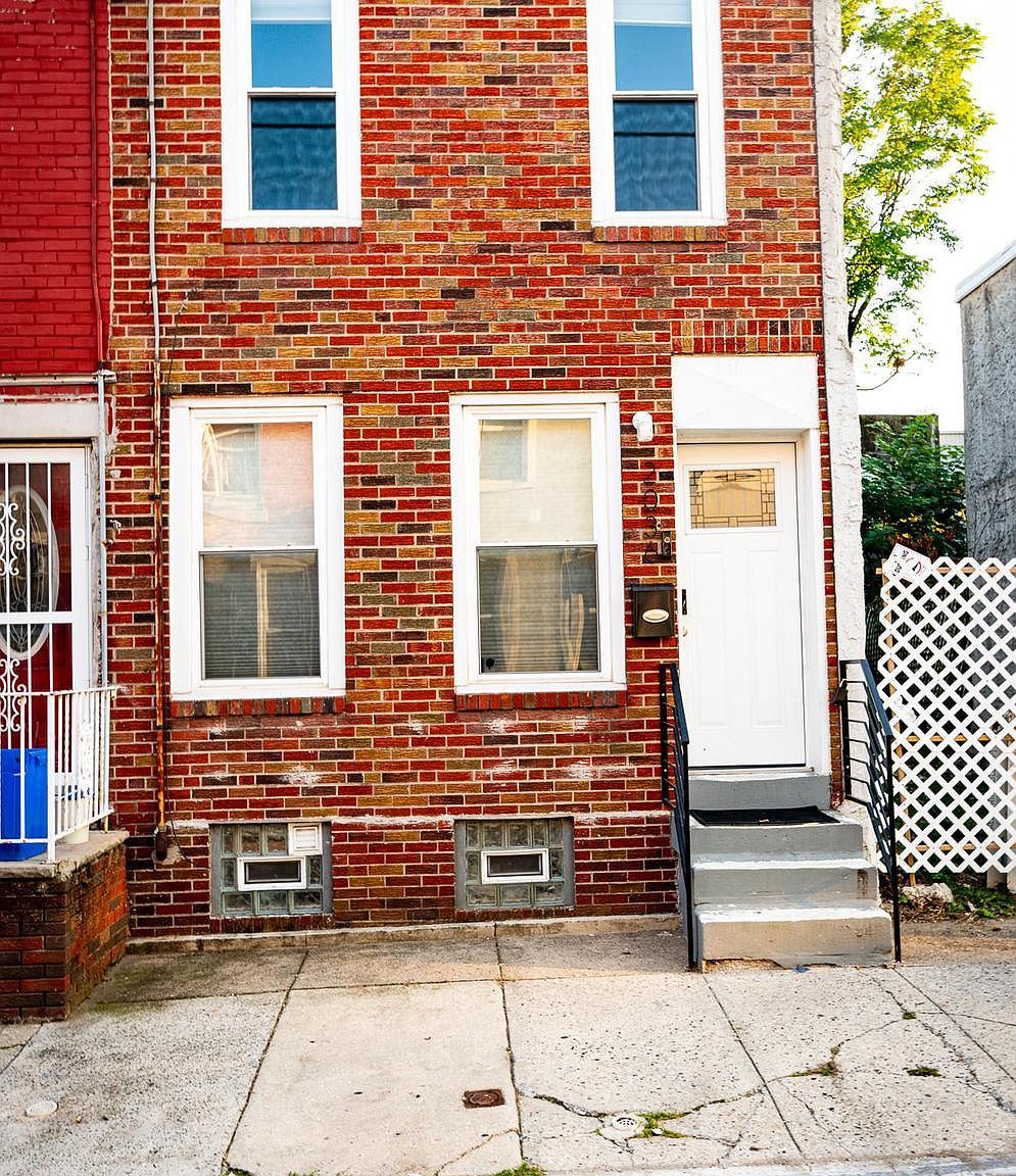 2036 Wilder St Philadelphia, PA 19146 - Thumbnail 3