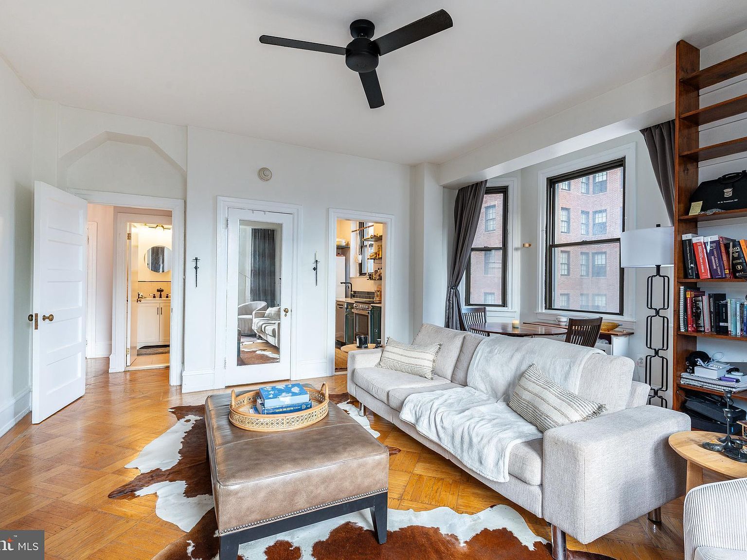 250 S 13th St APT 3E Philadelphia, PA 19107 - Thumbnail 3