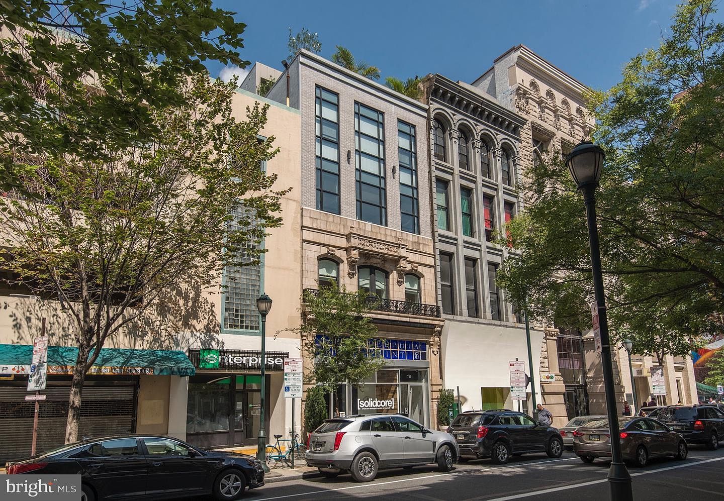 725 Chestnut St APT 2 Philadelphia, PA 19106 - Thumbnail 3