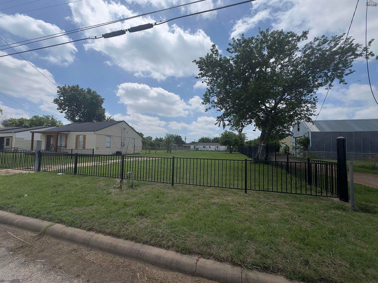 3021 Borton St Wichita Falls, TX 76306 - Thumbnail 3