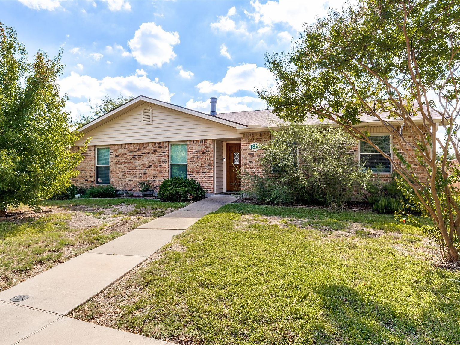 1816 Chamberlain Dr Carrollton, TX 75007 - Thumbnail 3