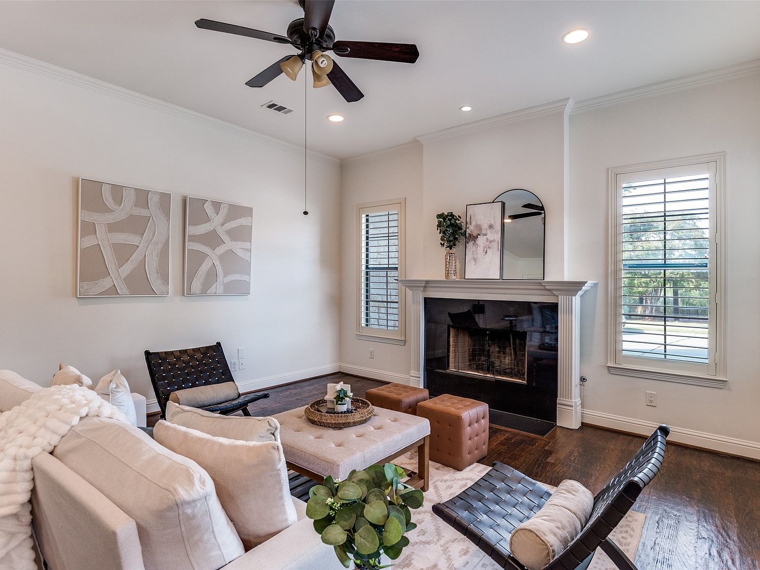 1120 Hemingway Ln Irving, TX 75063 - Thumbnail 3