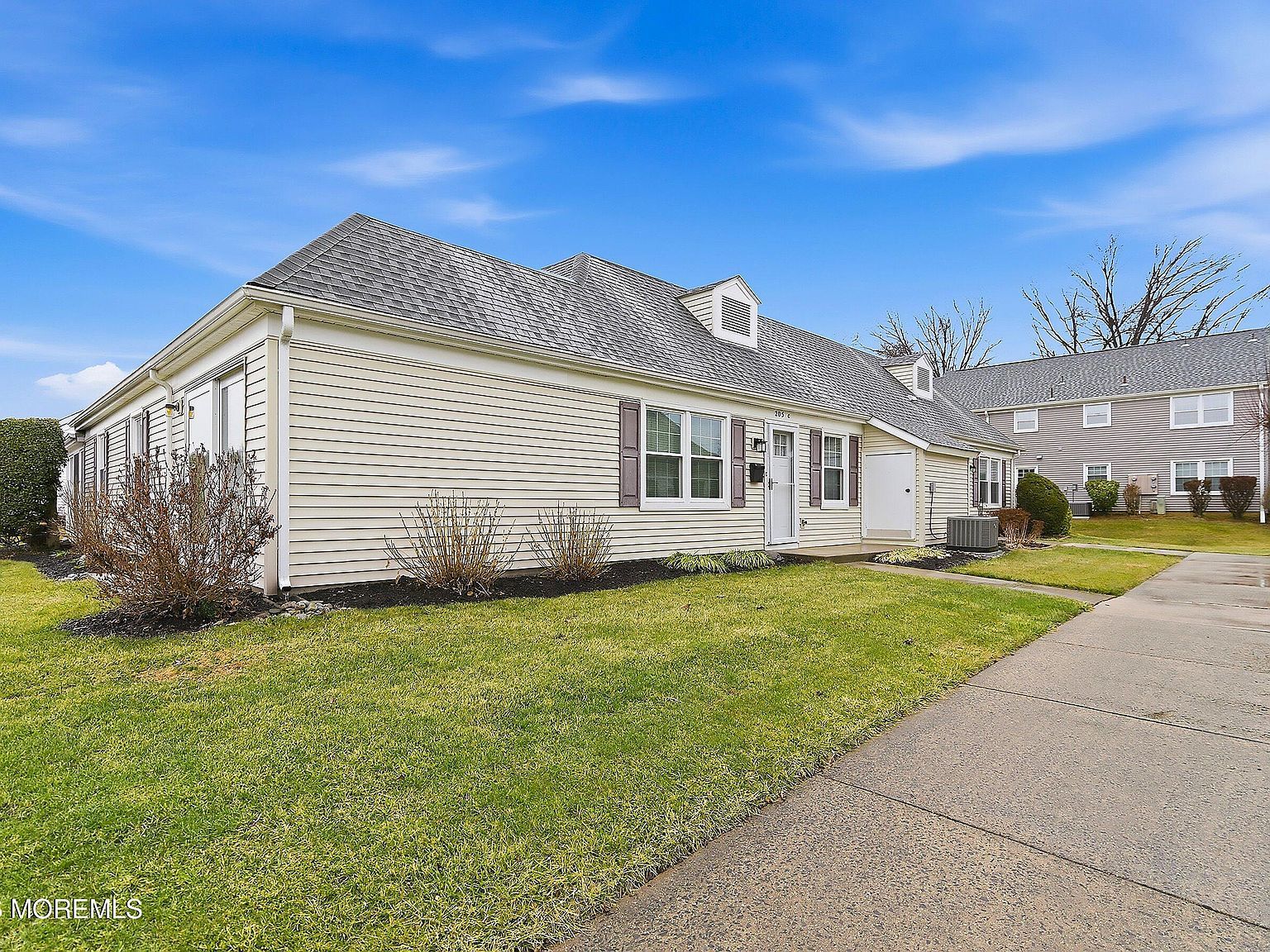 205C Madison Ln Monroe Township, NJ 08831 - Thumbnail 3