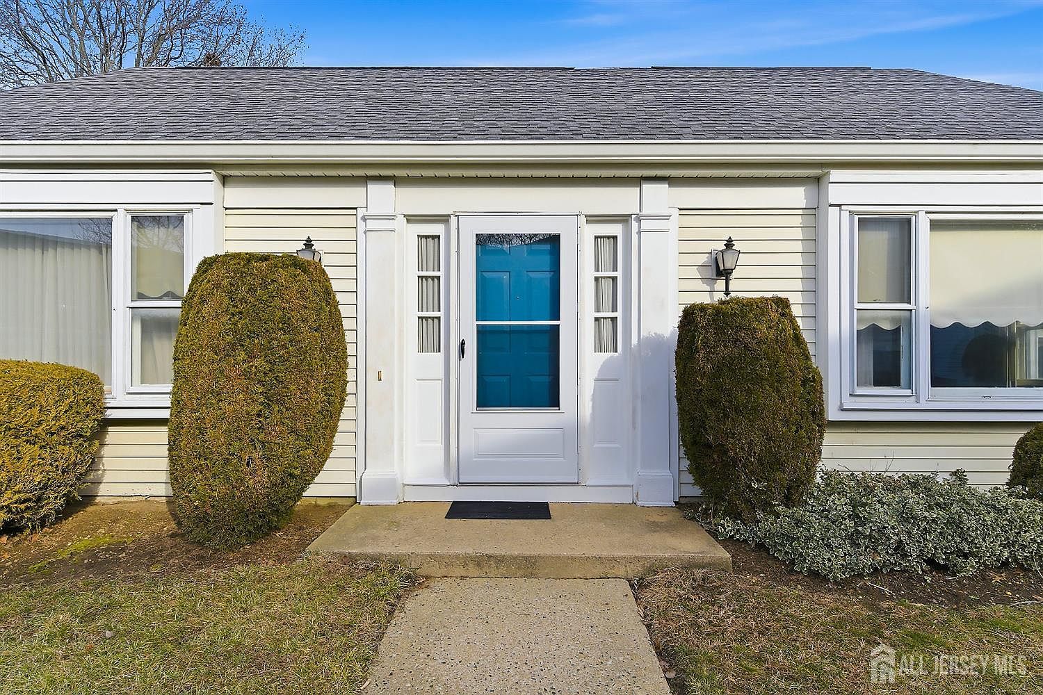 412 Oxford Ln #C Monroe Township, NJ 08831 - Thumbnail 3