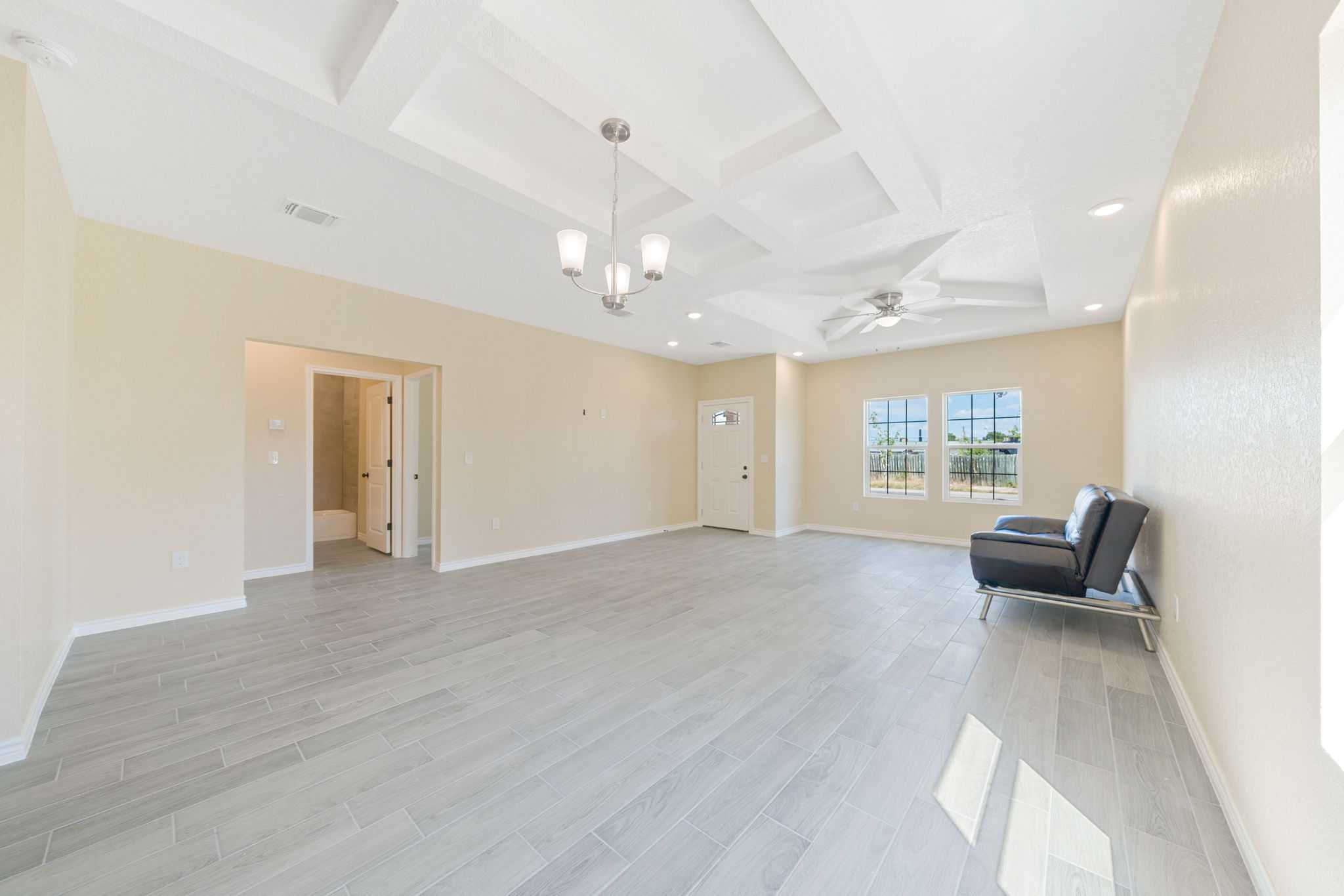 110 Pelham Avenue, San Antonio, TX, USA, 78219 - Thumbnail 3