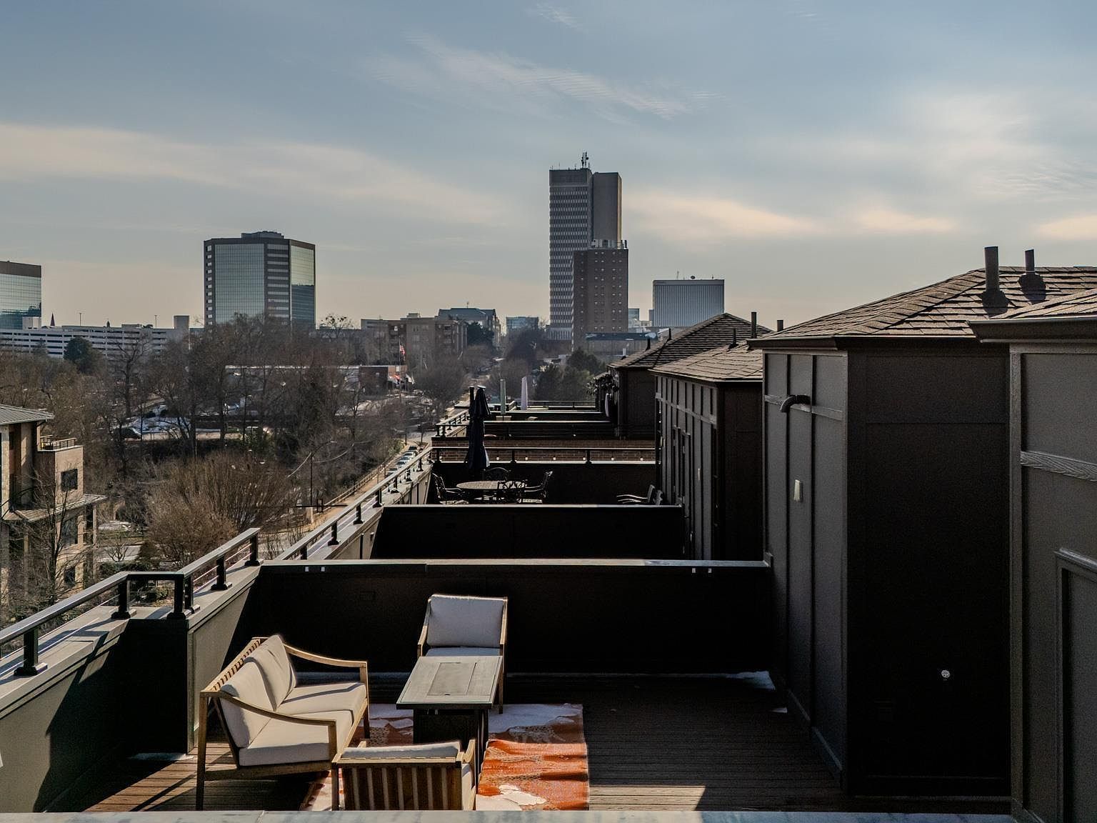 611 N Main St #9 Greenville, SC 29601 - Thumbnail 3