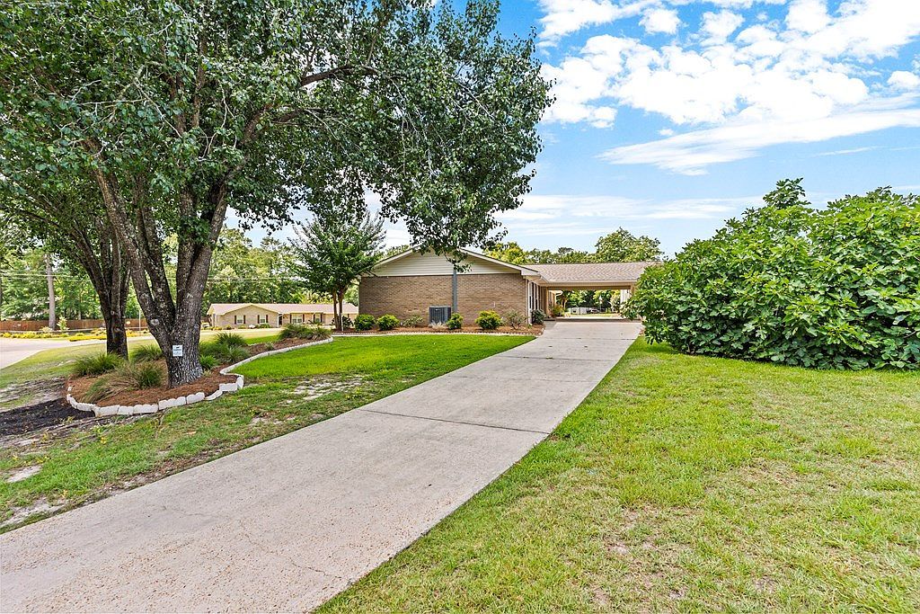 601 Lakewood Dr Dothan, AL 36301 - Thumbnail 3