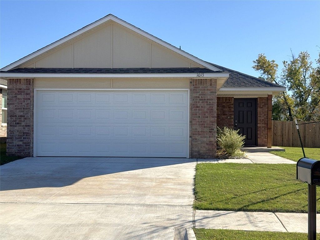 1013 Ichabod Cir Chickasha, OK 73018 - Thumbnail 3