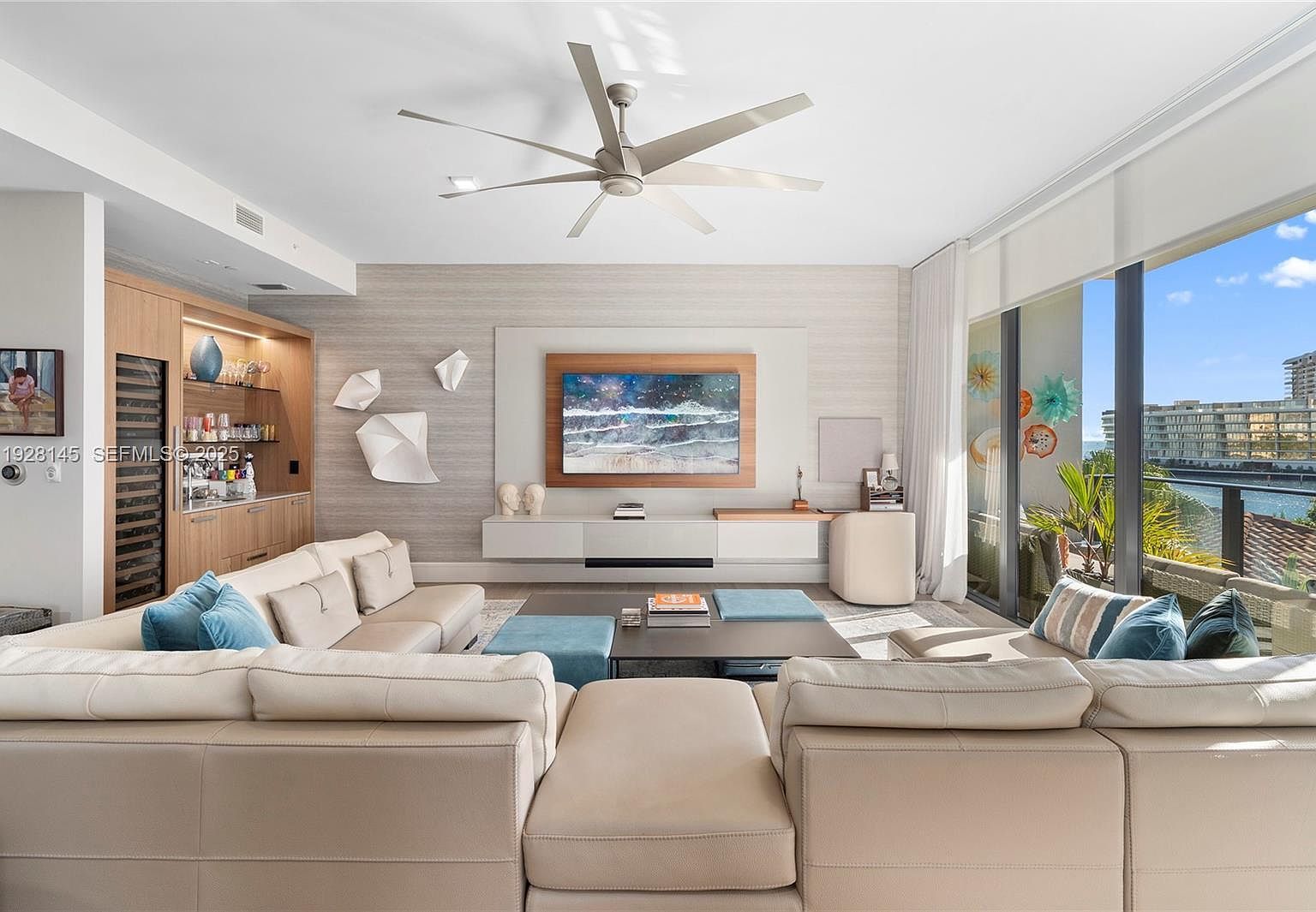 3581 E Glencoe St #403 Miami, FL 33133 - Thumbnail 3