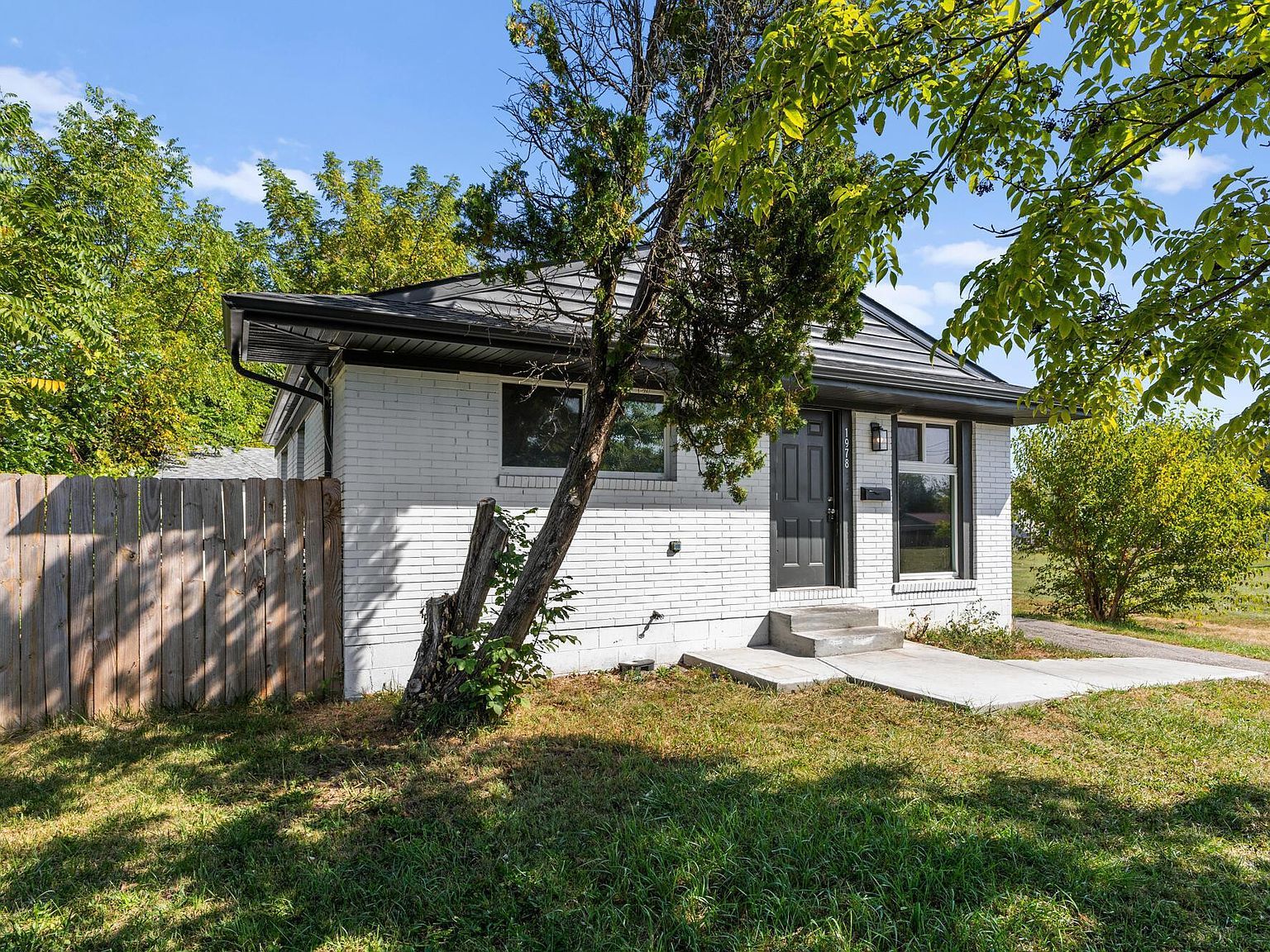 1978 Argyle Dr Columbus, OH 43219 - Thumbnail 3