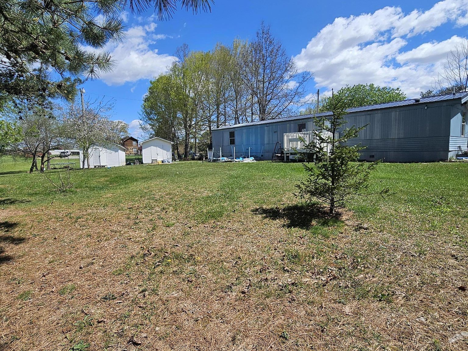 270 Hensley Rd East Bernstadt, KY 40729 - Thumbnail 3