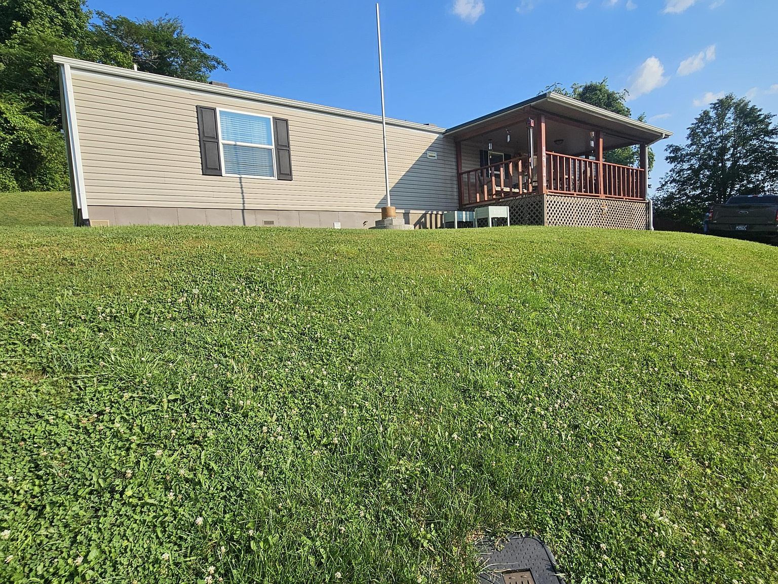 1911 Branam Hill Rd Jellico, TN 37762 - Thumbnail 3