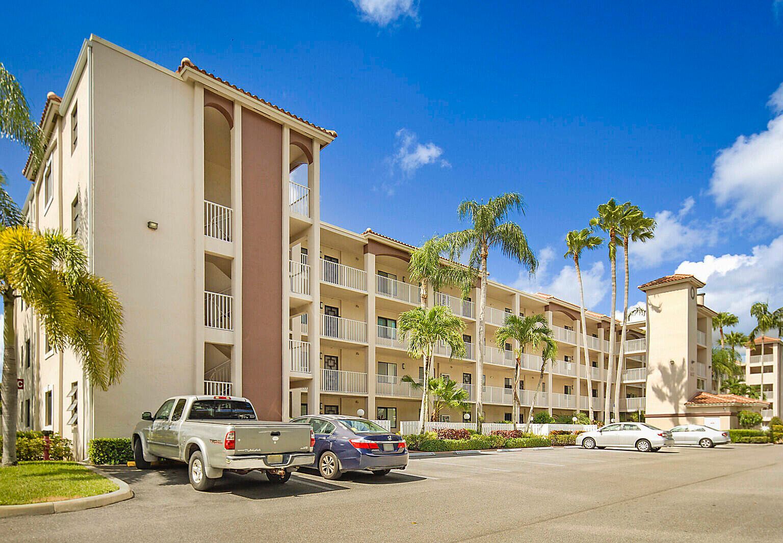 6037 Pointe Regal Cir APT 301 Delray Beach, FL 33484 - Thumbnail 3