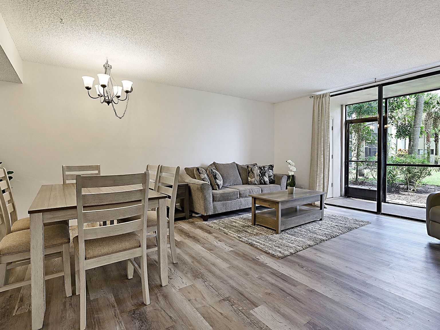 5160 Las Verdes Cir APT 117 Delray Beach, FL 33484 - Thumbnail 3