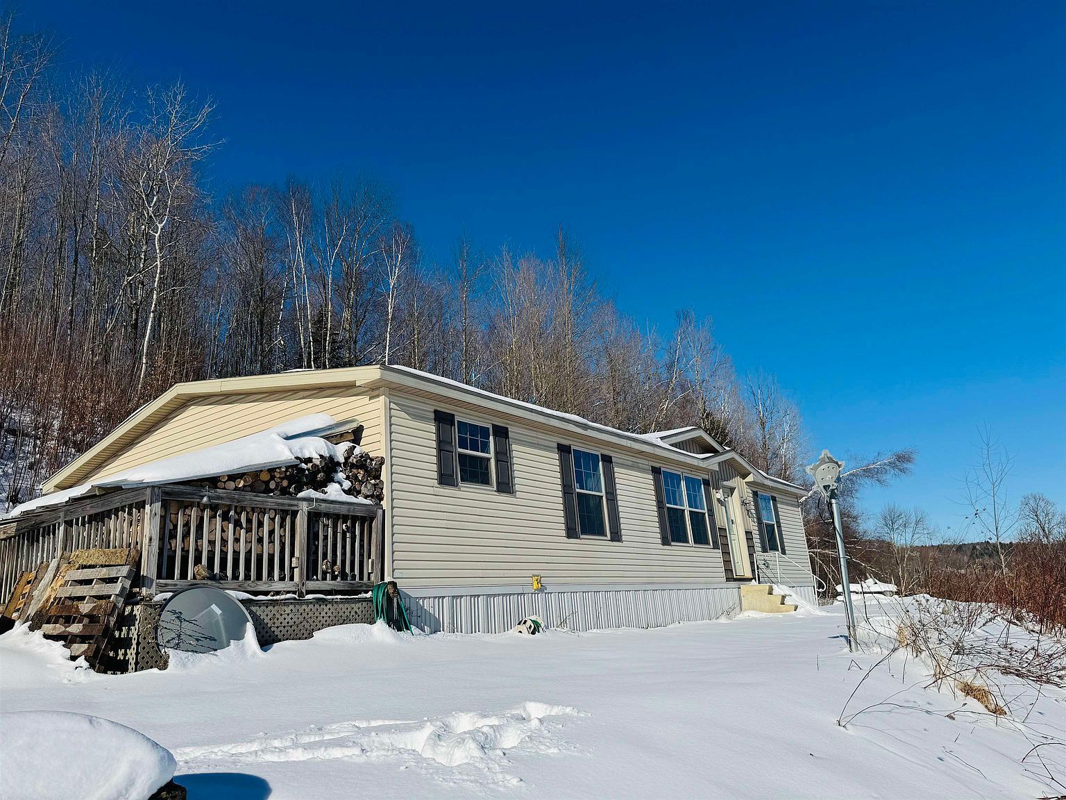 670 Simino Ln Irasburg, VT 05845 - Thumbnail 3