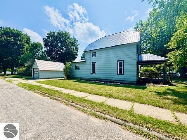 730 N River Ave Alma, MI 48801 - Thumbnail 3