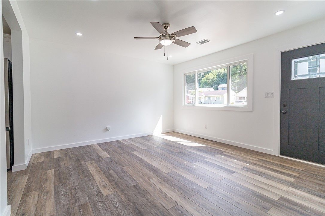 2873 N Meadow St Natrona Heights, PA 15065 - Thumbnail 3