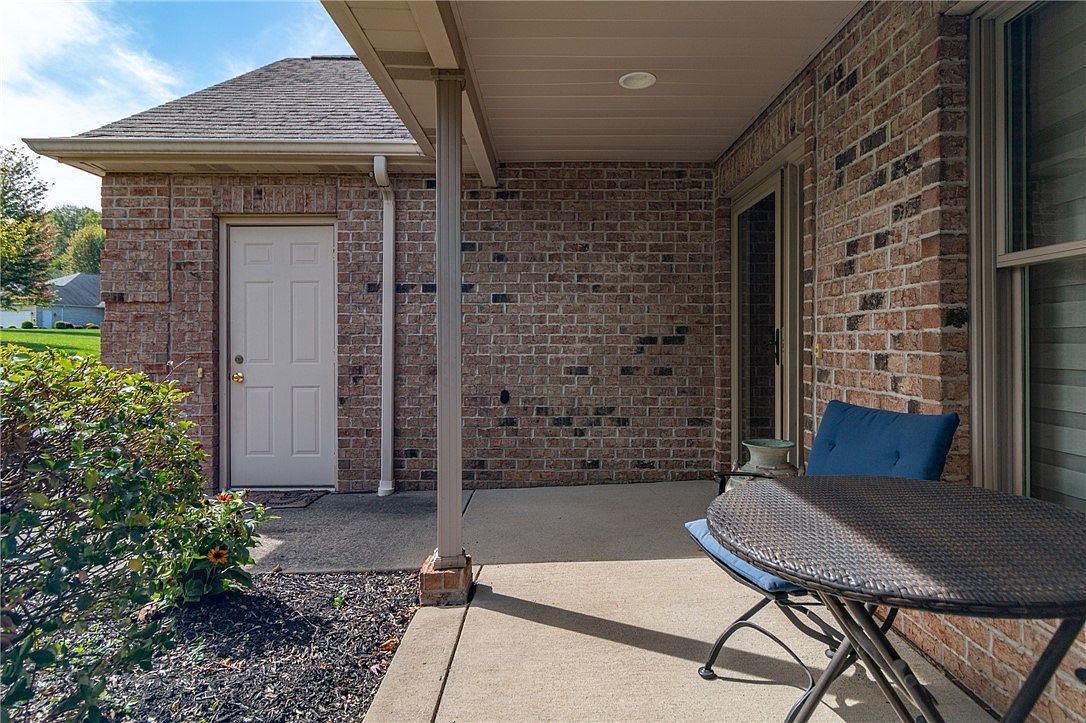 138 Abbey Rd New Castle, PA 16105 - Thumbnail 3