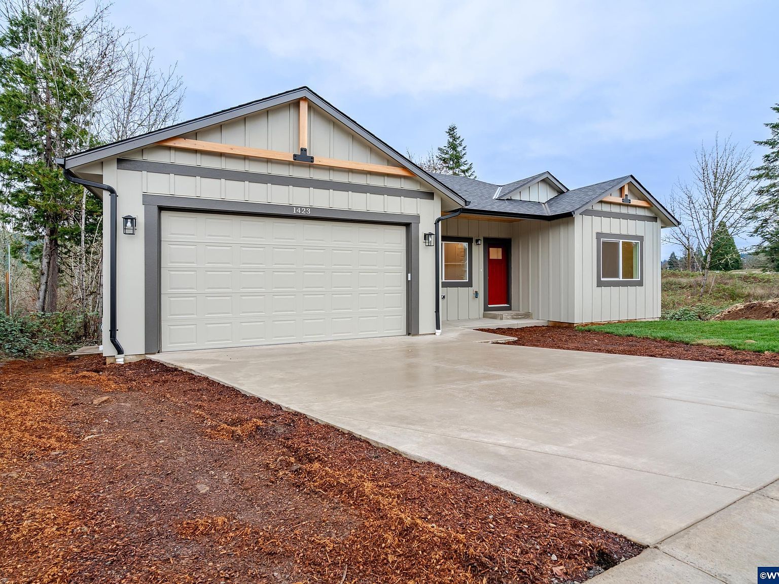 1423 45th Ave Sweet Home, OR 97386 - Thumbnail 3