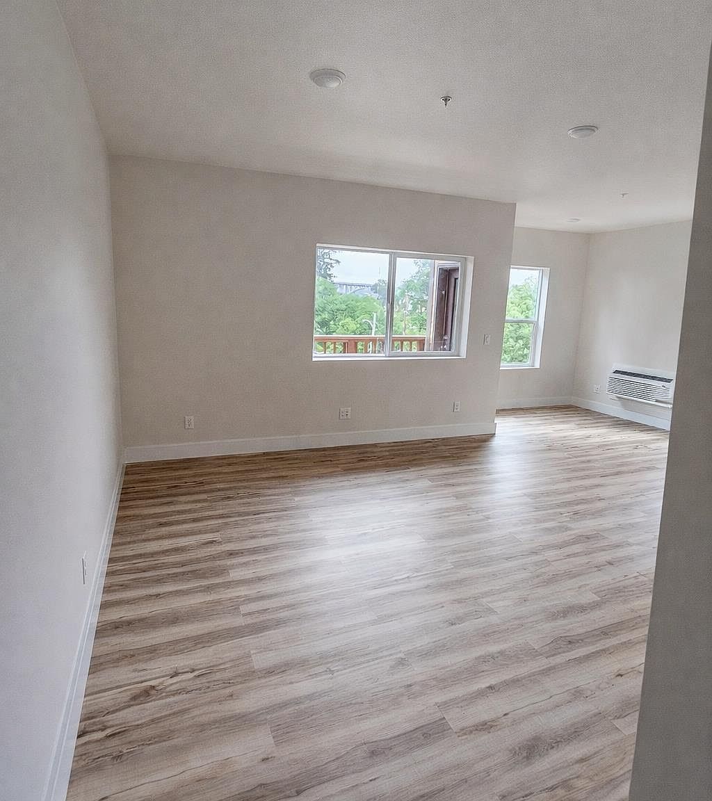 2950-5 SW Coho St Newport, OR 97365 - Thumbnail 3