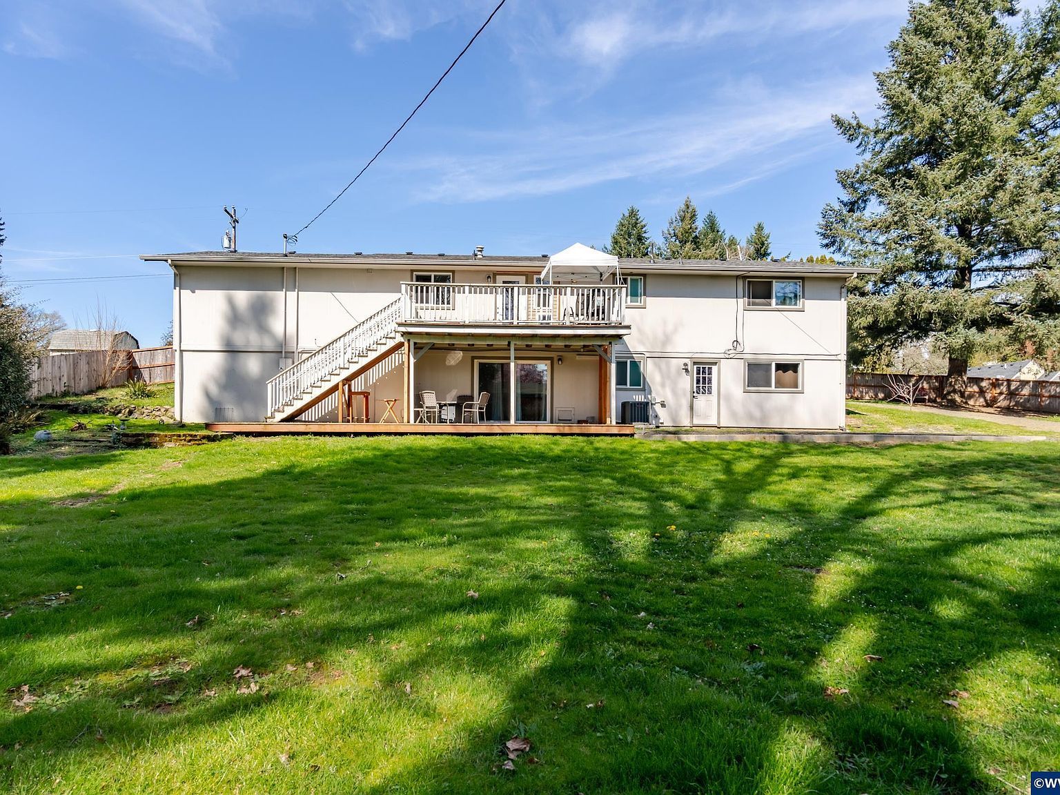 656 E Thornton Lake Dr NW Albany, OR 97321 - Thumbnail 3