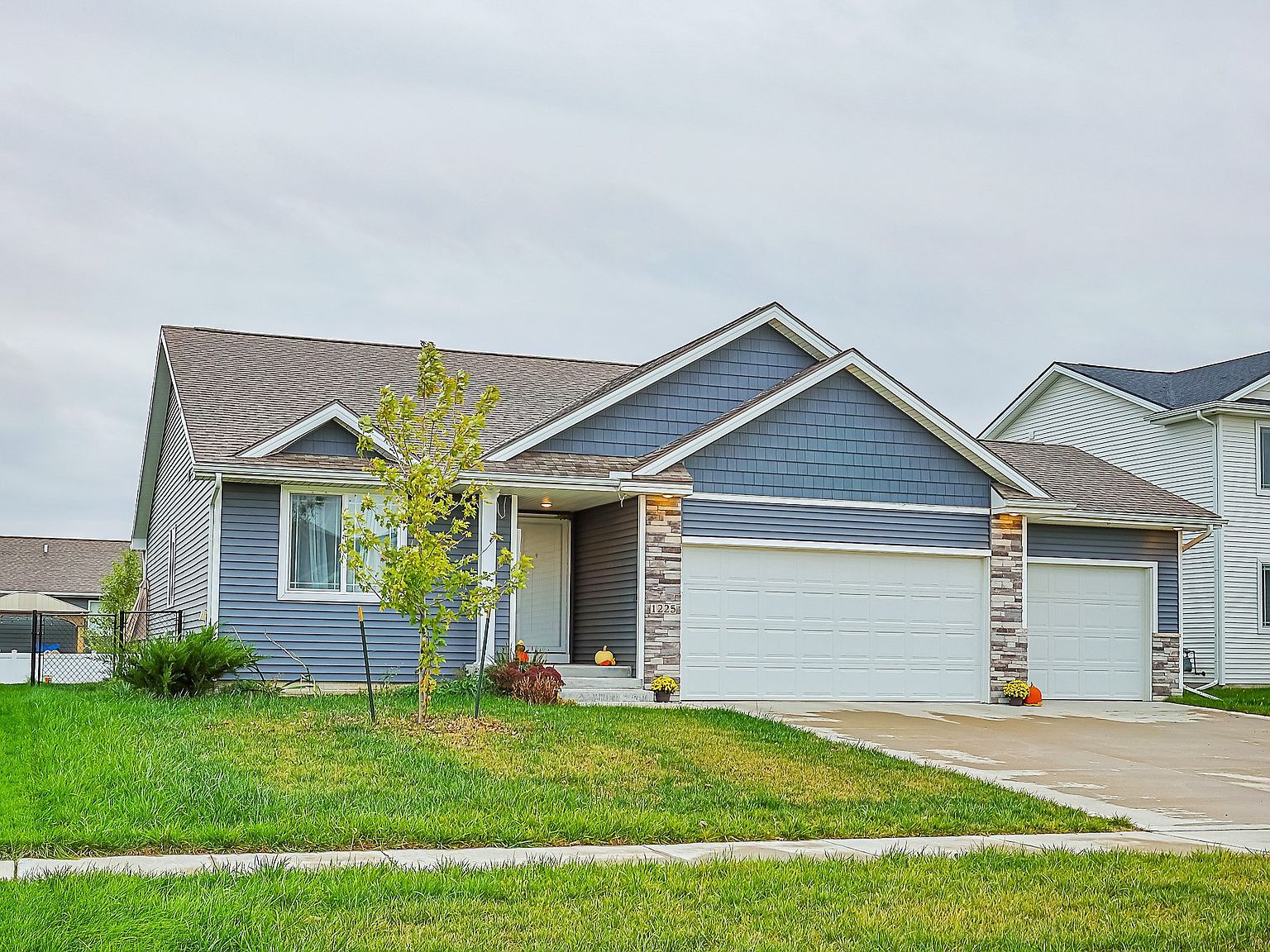 1225 Cedar St Waukee, IA 50263 - Thumbnail 3