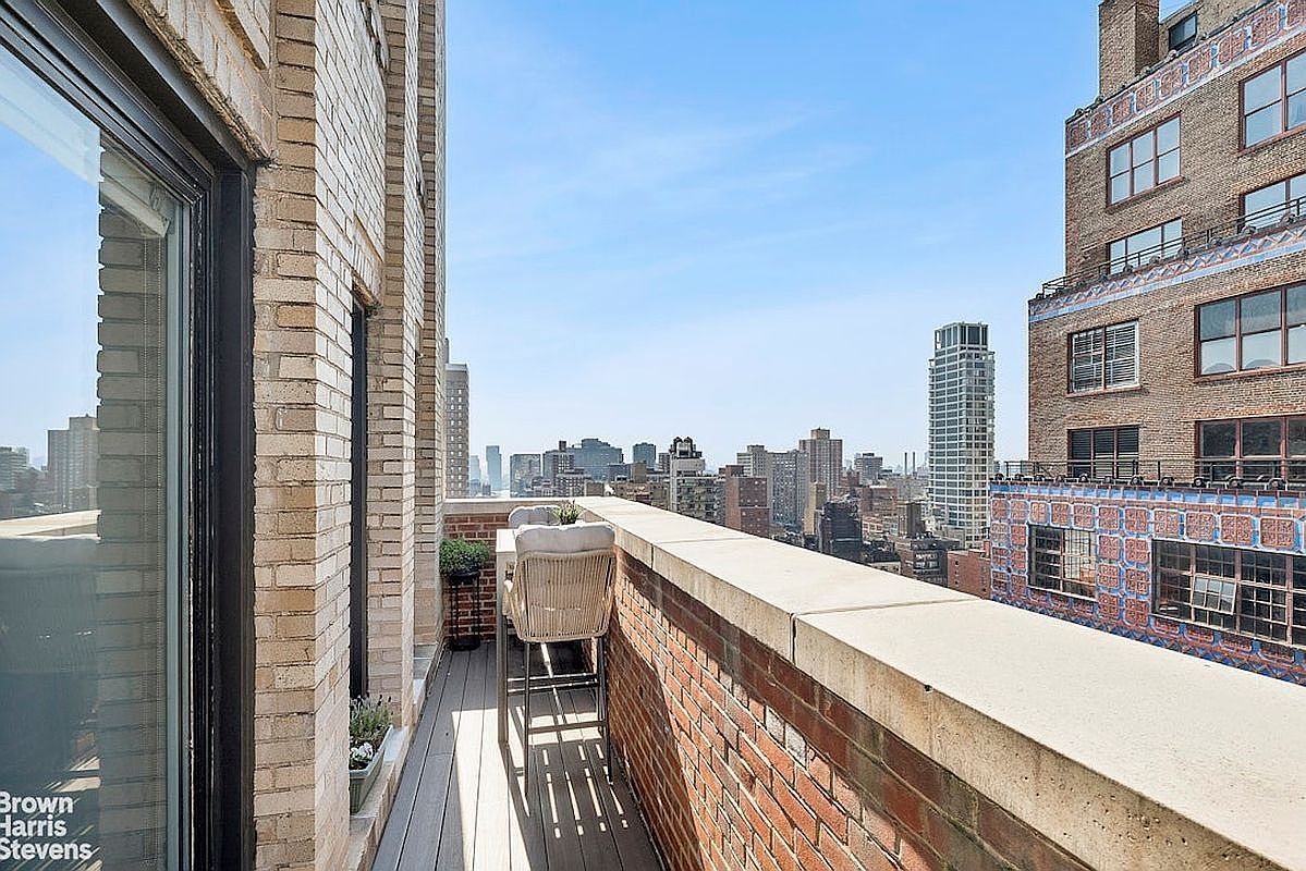 425 Park Ave S APT 19D New York, NY 10016 - Thumbnail 3