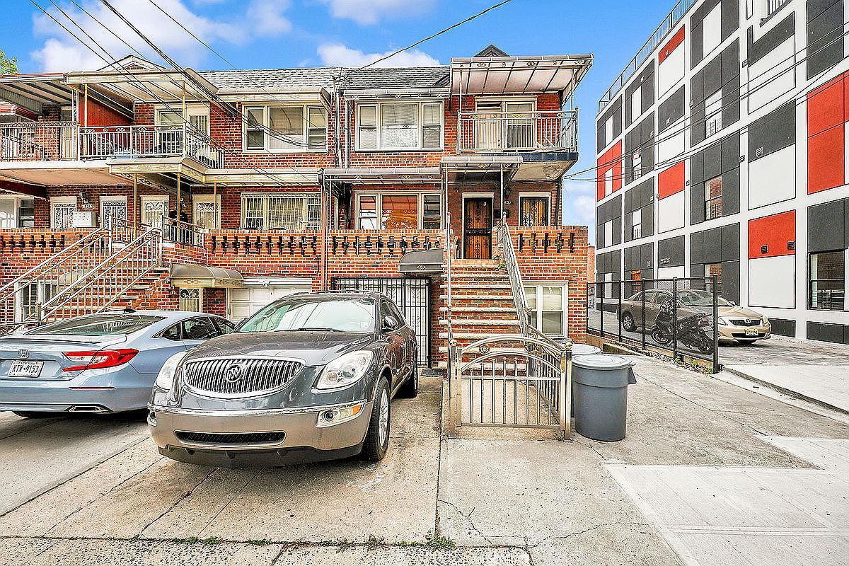 827 E 55th St Brooklyn, NY 11234 - Thumbnail 3