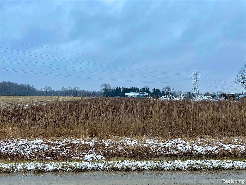 24445 Chapman Rd Macomb, MI 48042 - Thumbnail 3