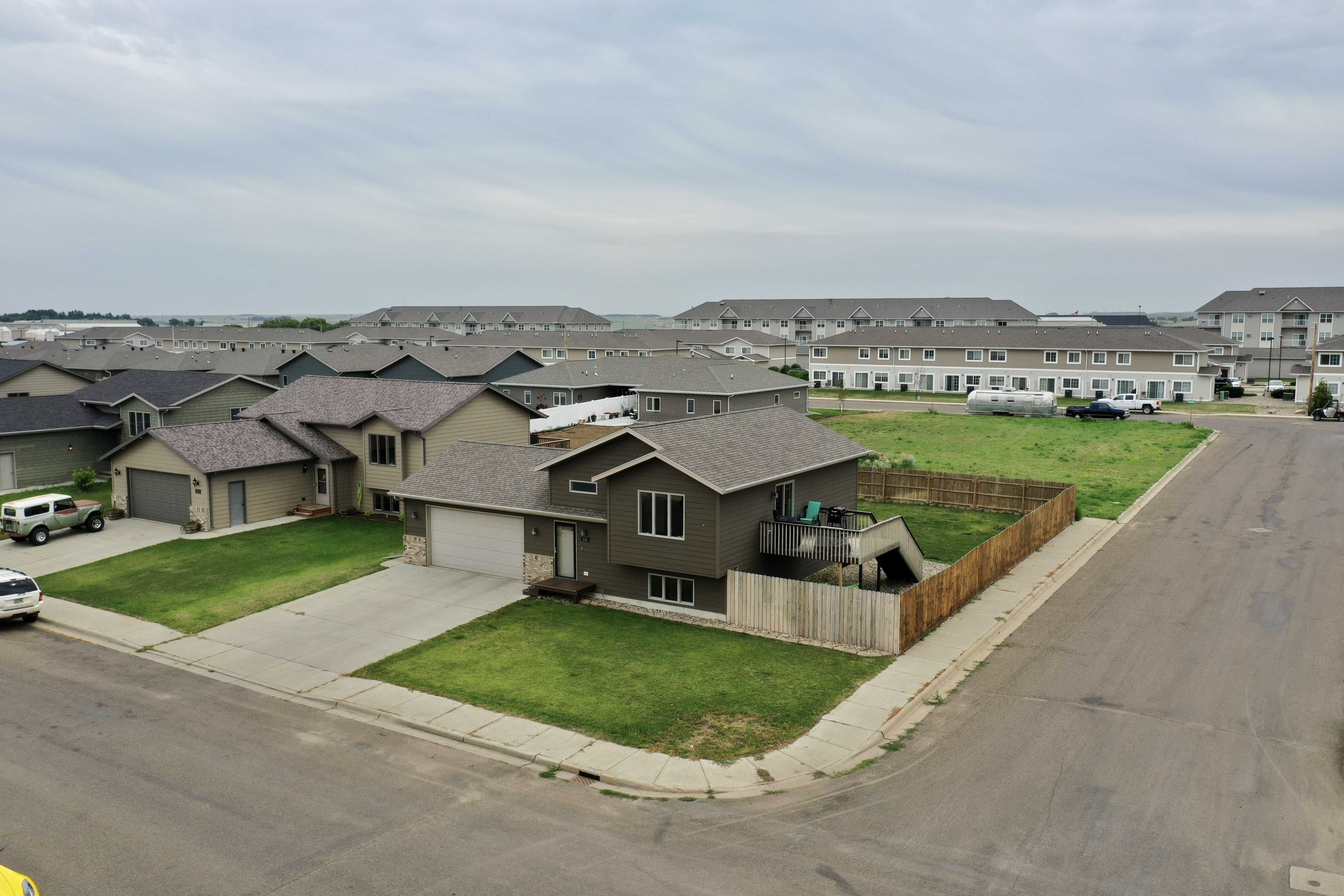 1518 6th Street East, Dickinson, ND, USA, 58601 - Thumbnail 3