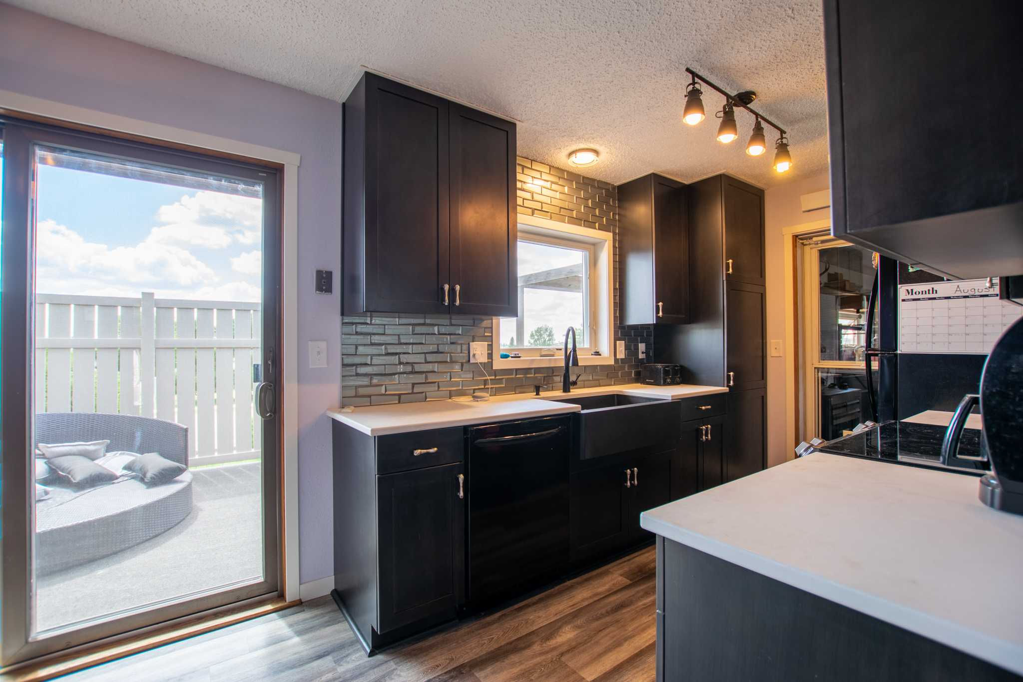 2119 10th Avenue West, Dickinson, ND, USA, 58601 - Thumbnail 3