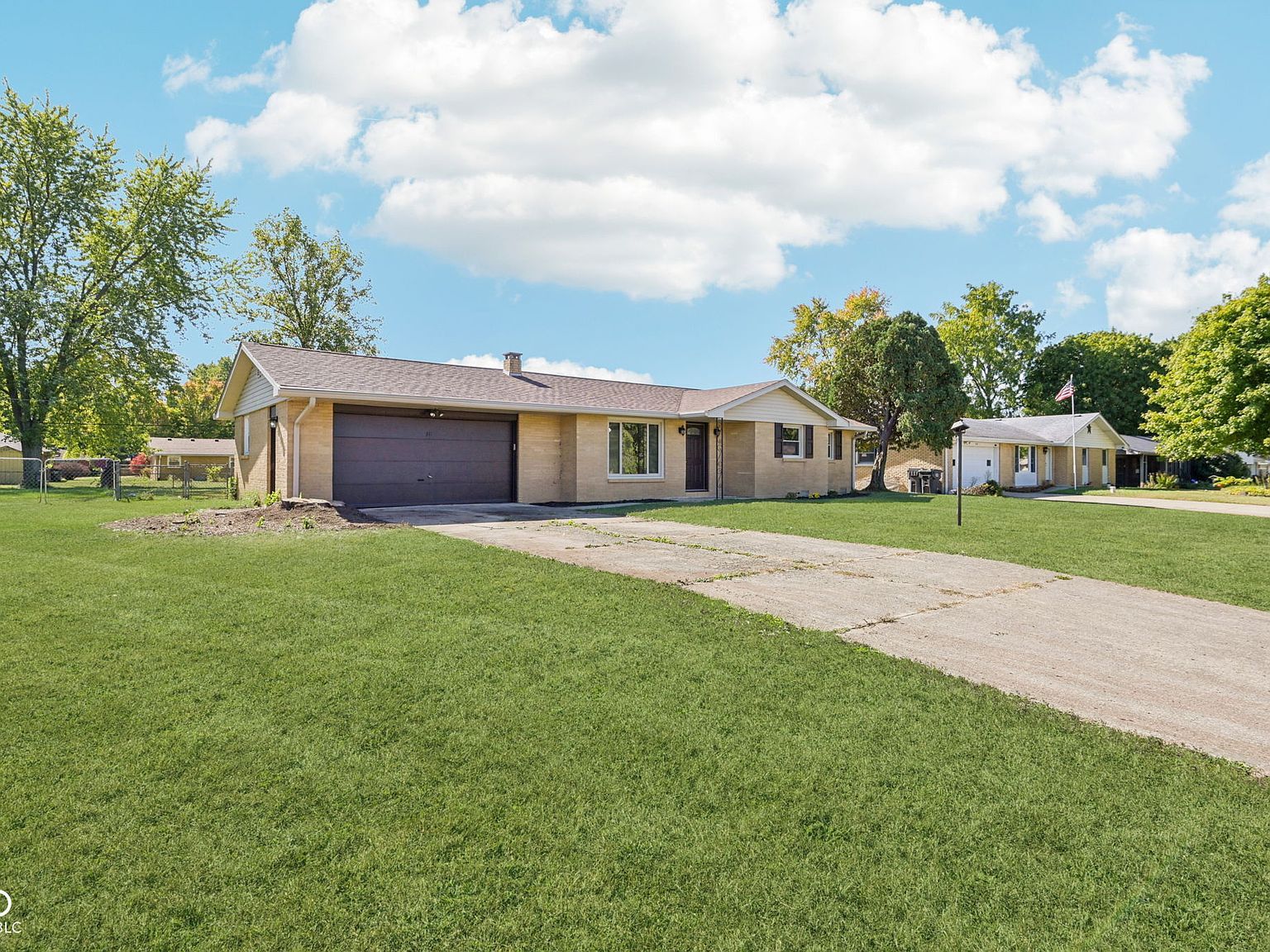 311 Fall Creek Dr Anderson, IN 46013 - Thumbnail 3