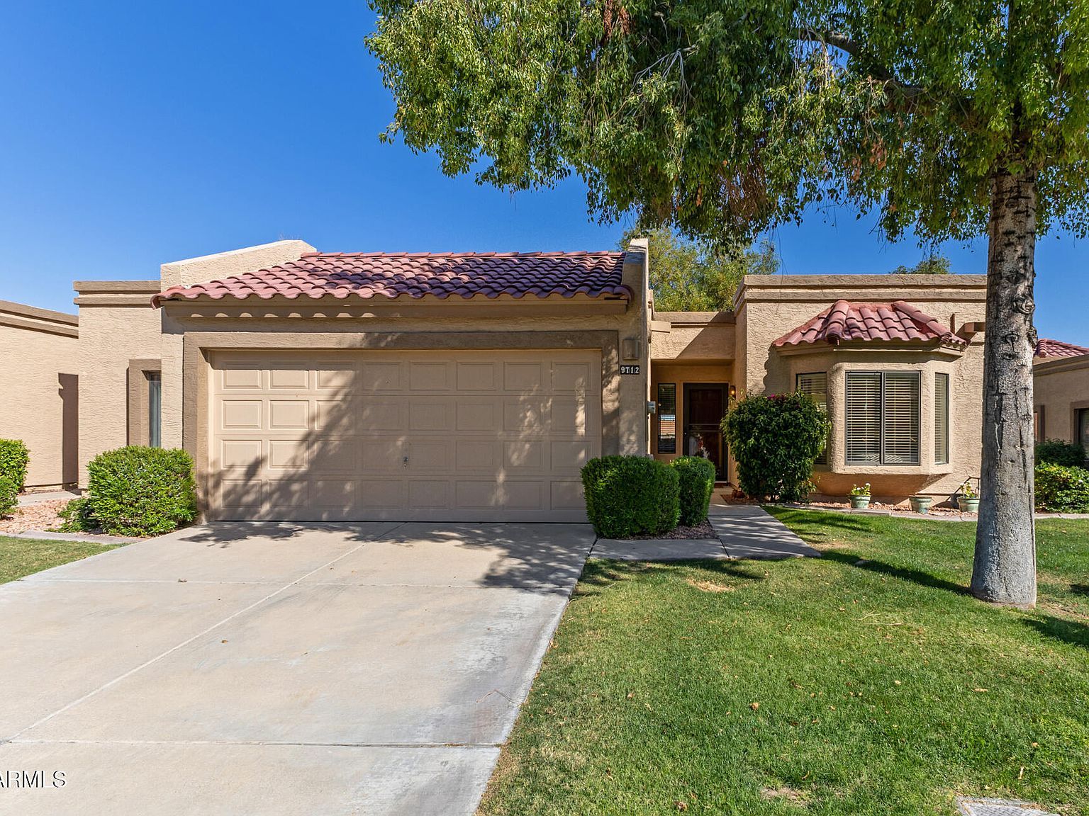 9712 W Tonto Ln Peoria, AZ 85382 - Thumbnail 3