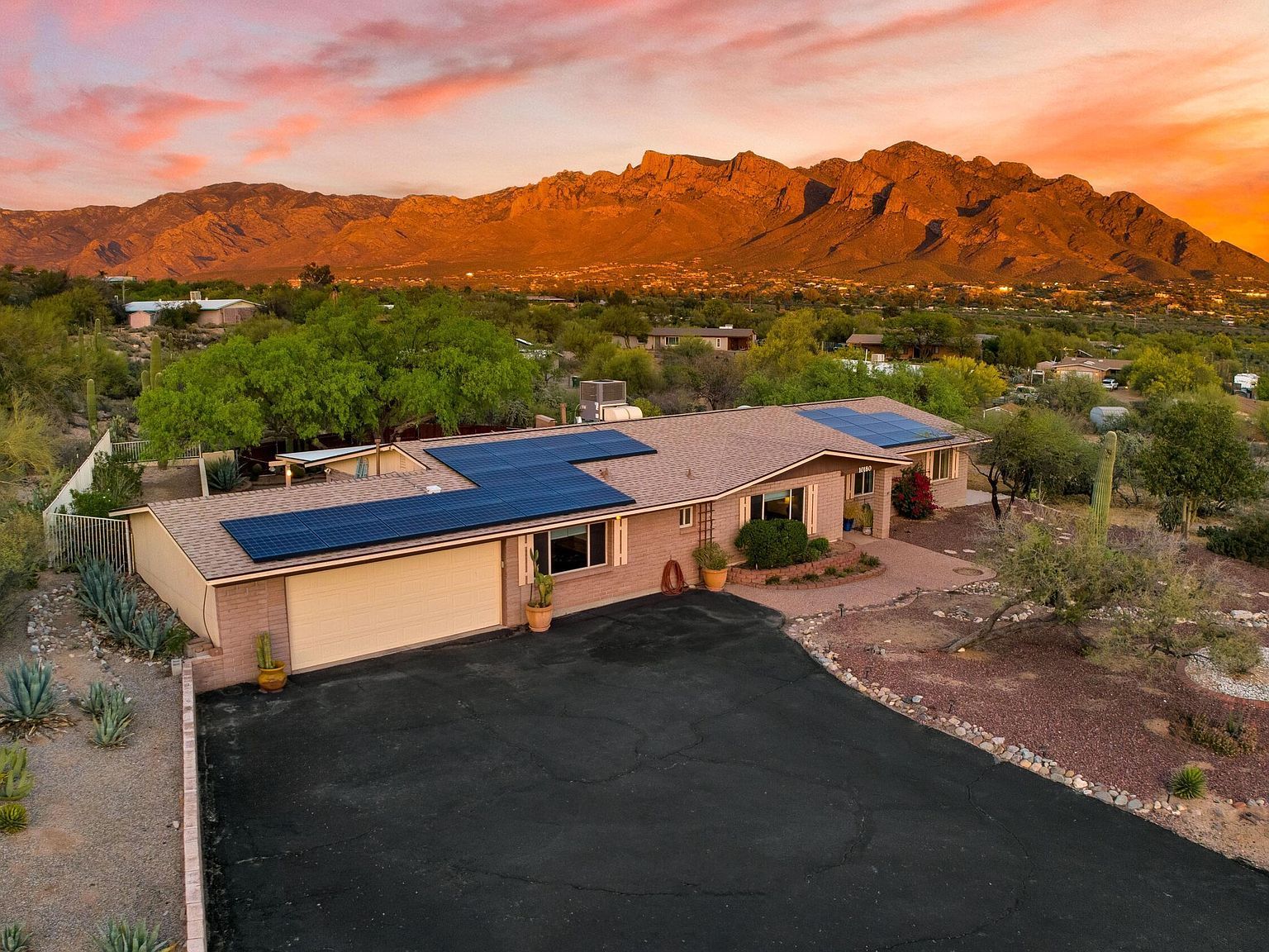 10180 N Rancho Sonora Dr Oro Valley, AZ 85737 - Thumbnail 3