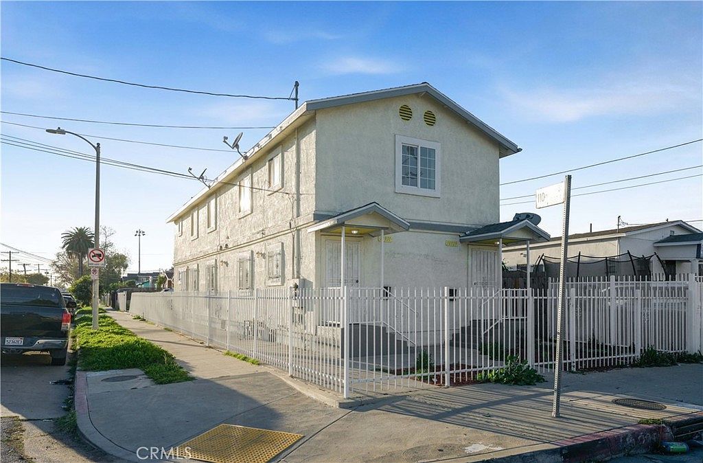 10929 Compton Ave Los Angeles, CA 90059 - Thumbnail 3