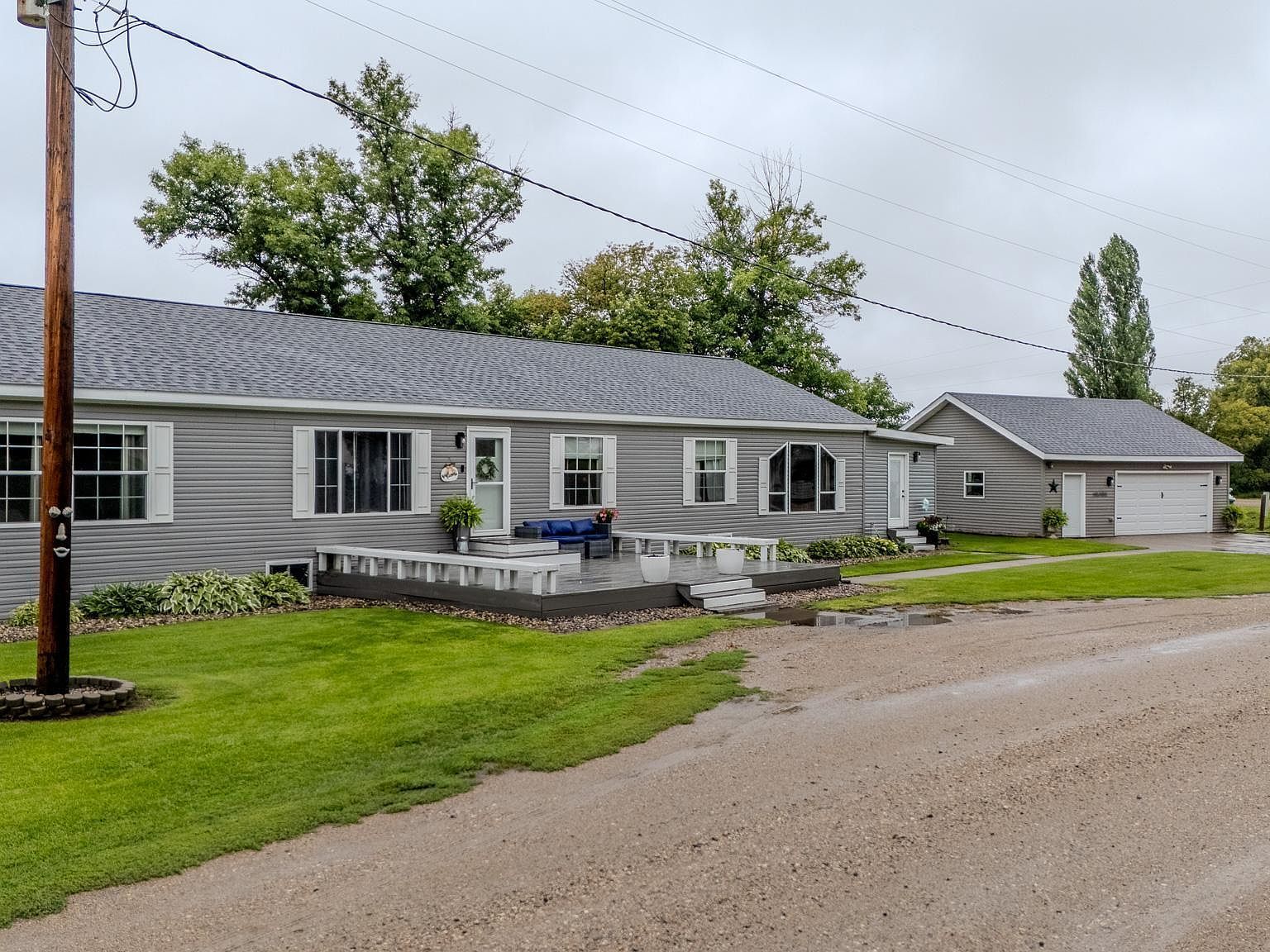 219 4th St Embden, ND 58079 - Thumbnail 3