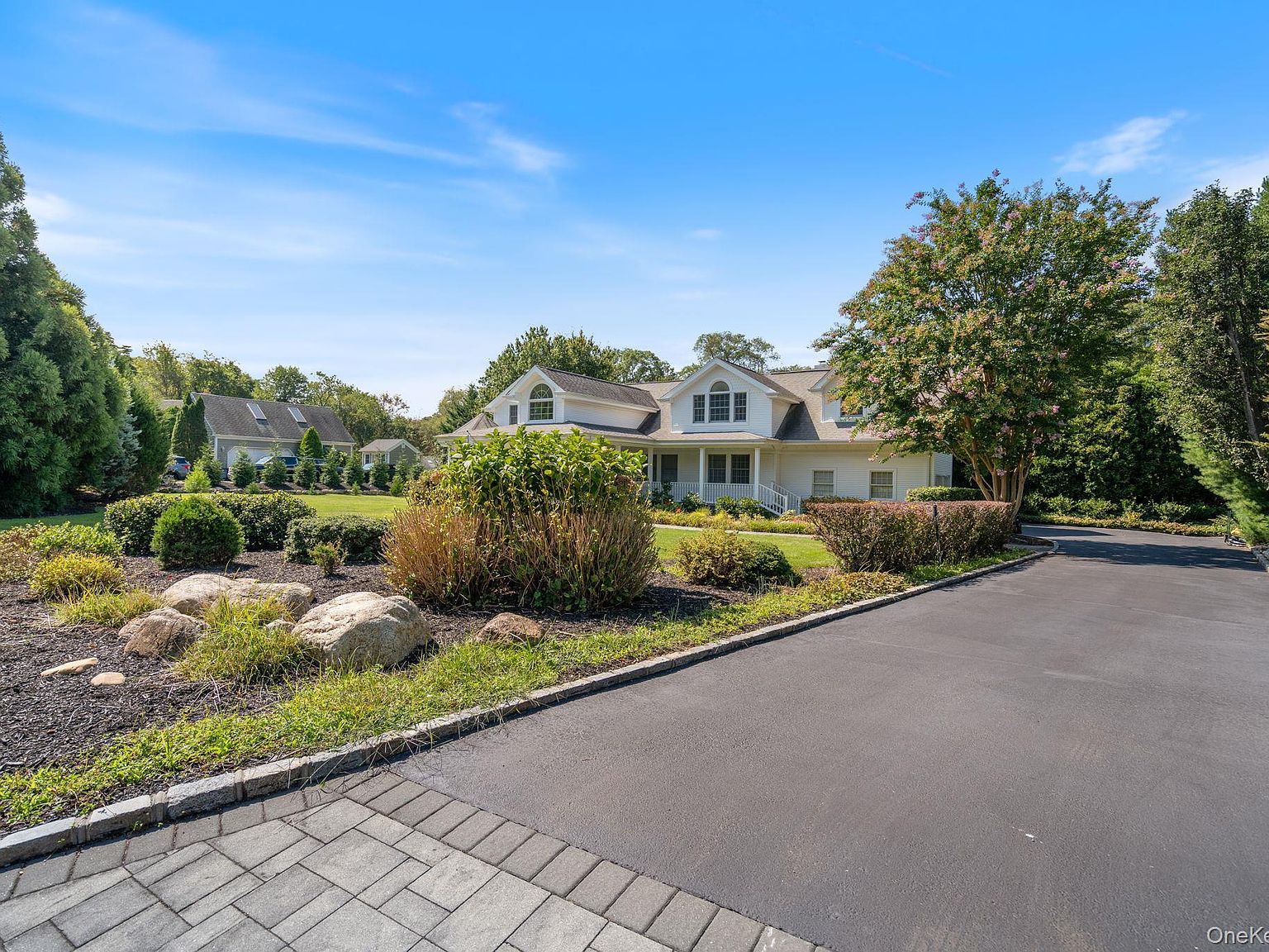 6 Daniel Way Setauket, NY 11733 - Thumbnail 3