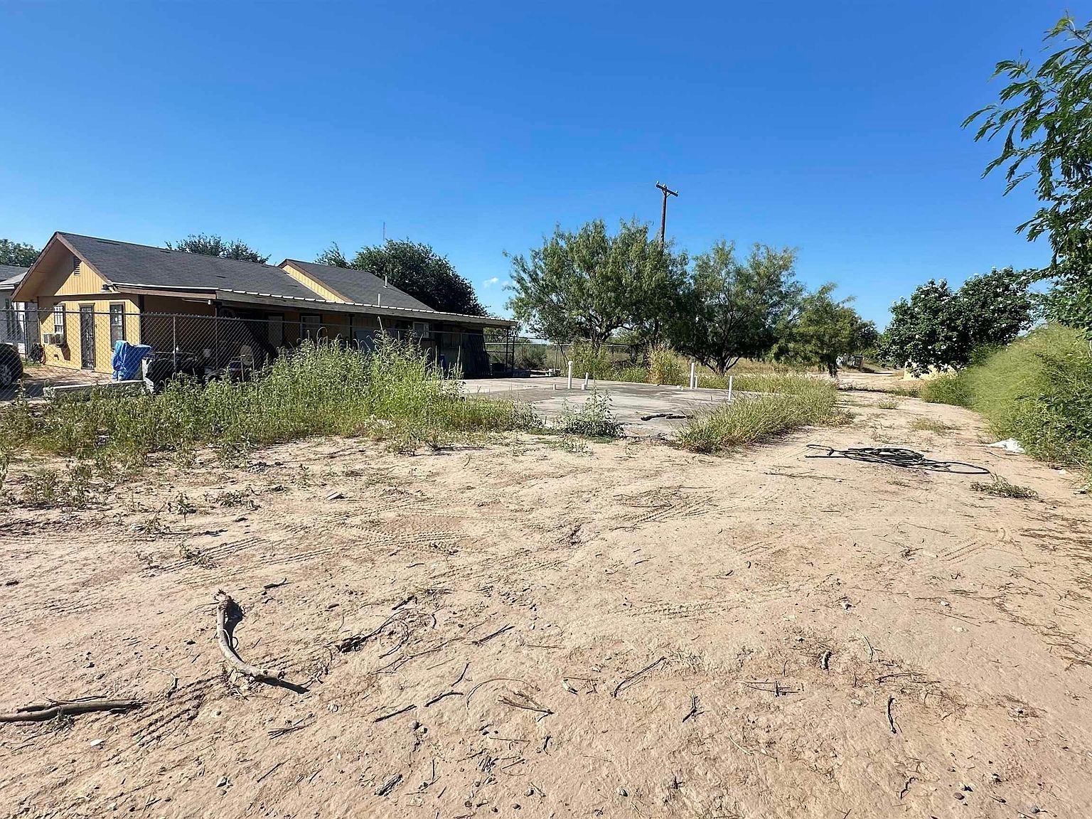 110 Pamplona Loop Laredo, TX 78046 - Thumbnail 3