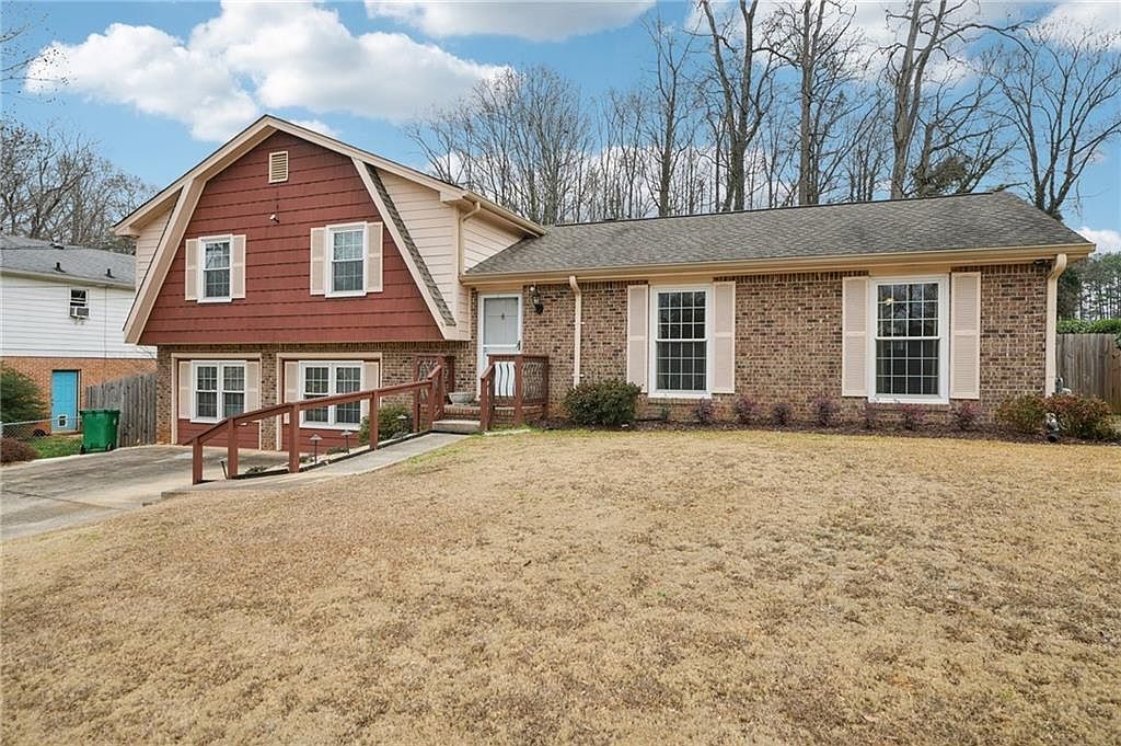 1315 Sanden Ferry Dr Decatur, GA 30033 - Thumbnail 3