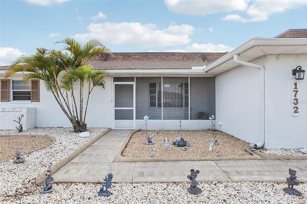 1732 Flamingo Ln Sun City Center, FL 33573 - Thumbnail 3