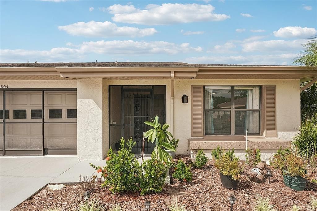 1604 Leland Dr Sun City Center, FL 33573 - Thumbnail 3