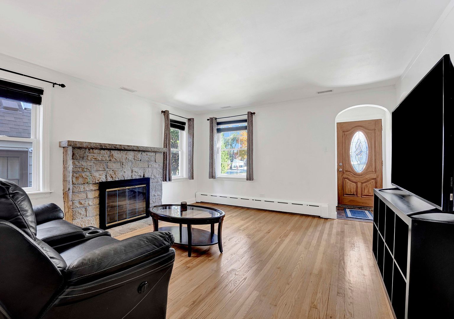 9304 S Utica Ave Evergreen Park, IL 60805 - Thumbnail 3