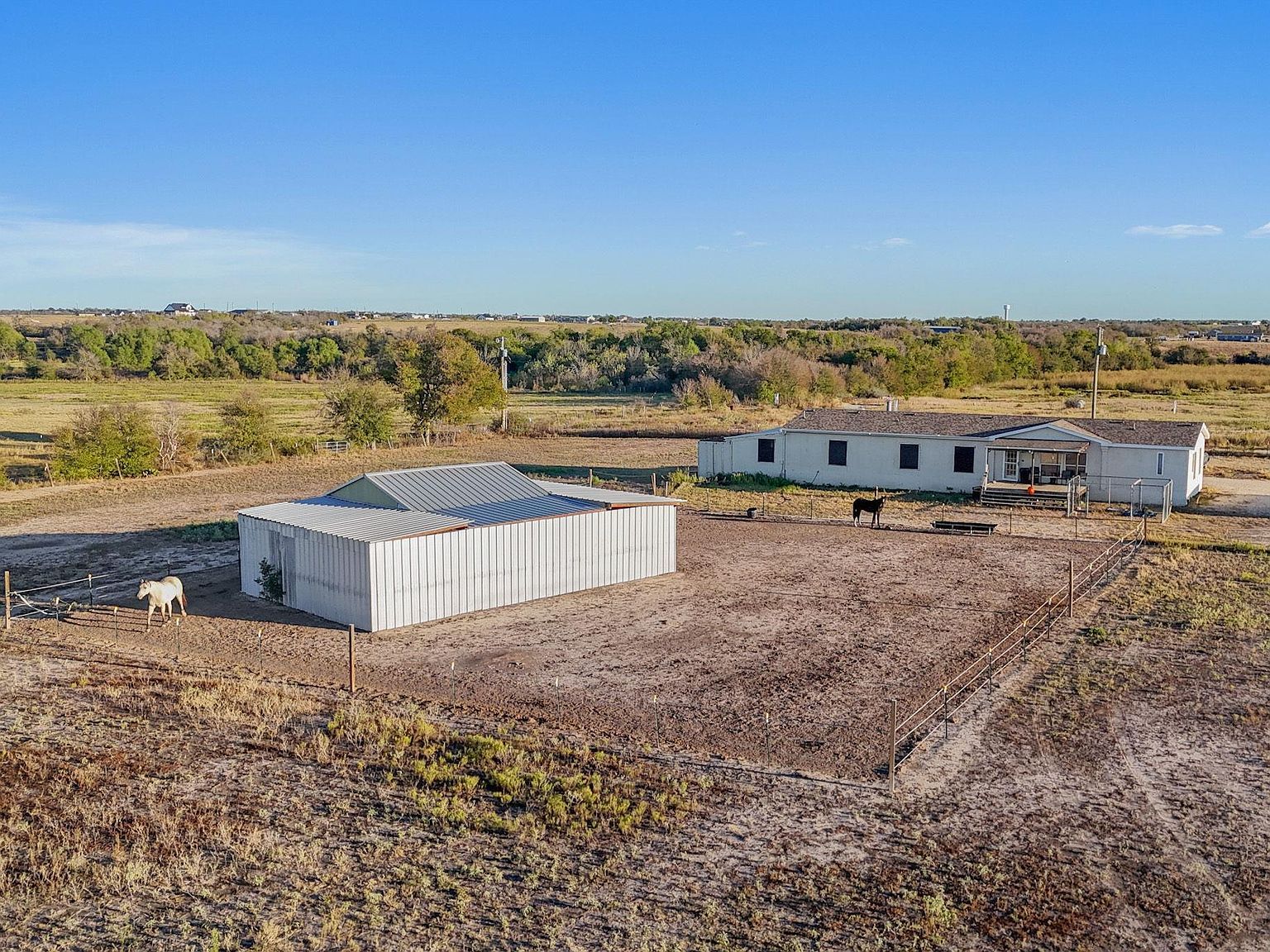 1600 County Road 465 Elgin, TX 78621 - Thumbnail 3