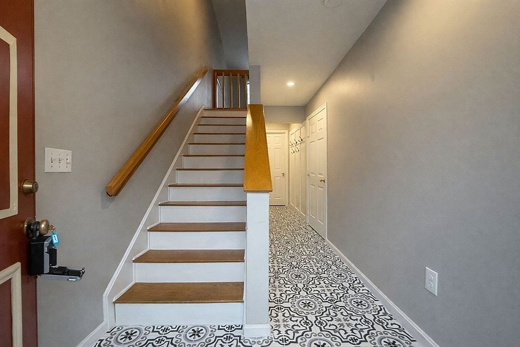 128 Heritage Dr Unit 128 Tewksbury, MA 01876 - Thumbnail 3