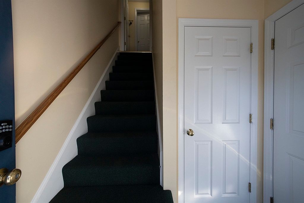 1017 Middlesex St Unit 5 Lowell, MA 01851 - Thumbnail 3