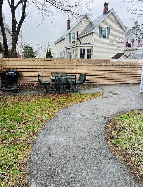 339 Lincoln St Lowell, MA 01852 - Thumbnail 3