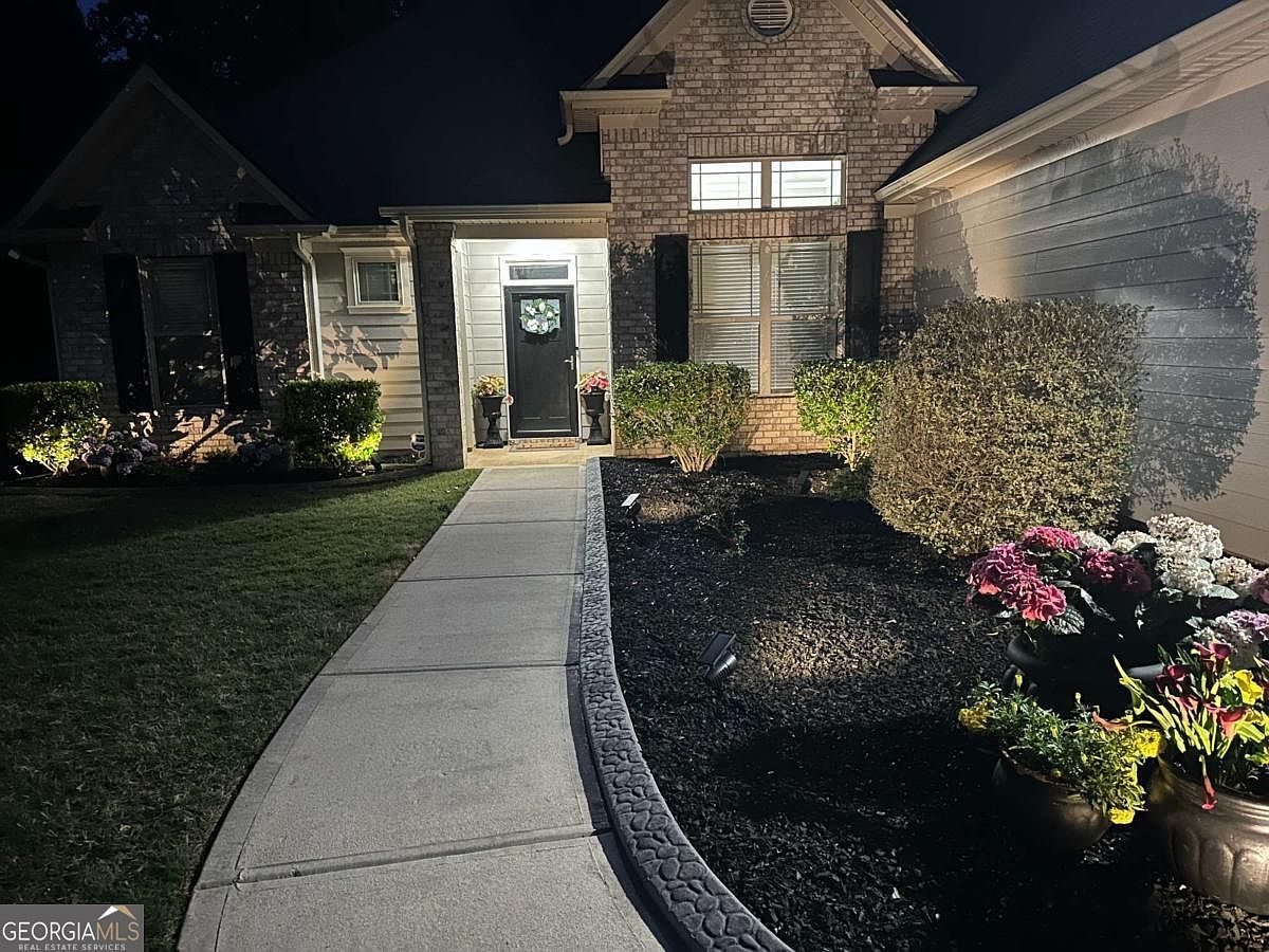 12359 Hillcrest Dr Hampton, GA 30228 - Thumbnail 3