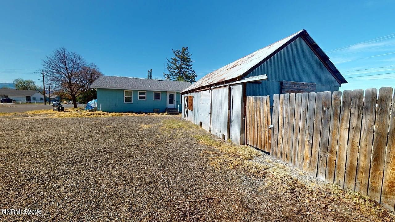 73 W 4th St Battle Mountain, NV 89820 - Thumbnail 3